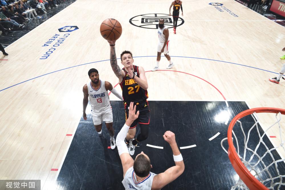 英超赛场依 英超赛场依