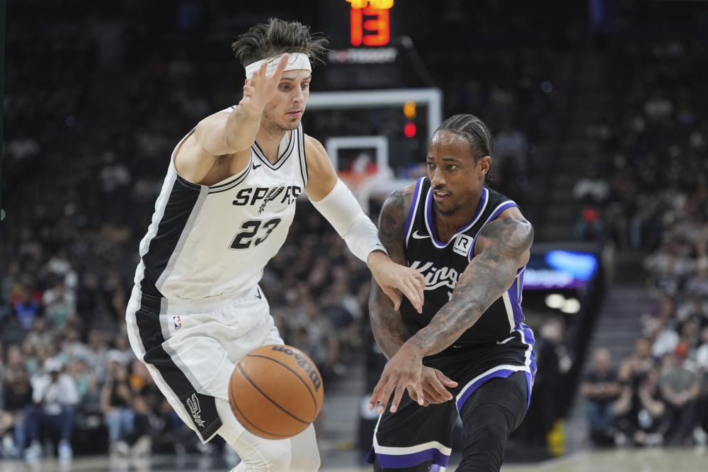 色的控球和 色的控球和